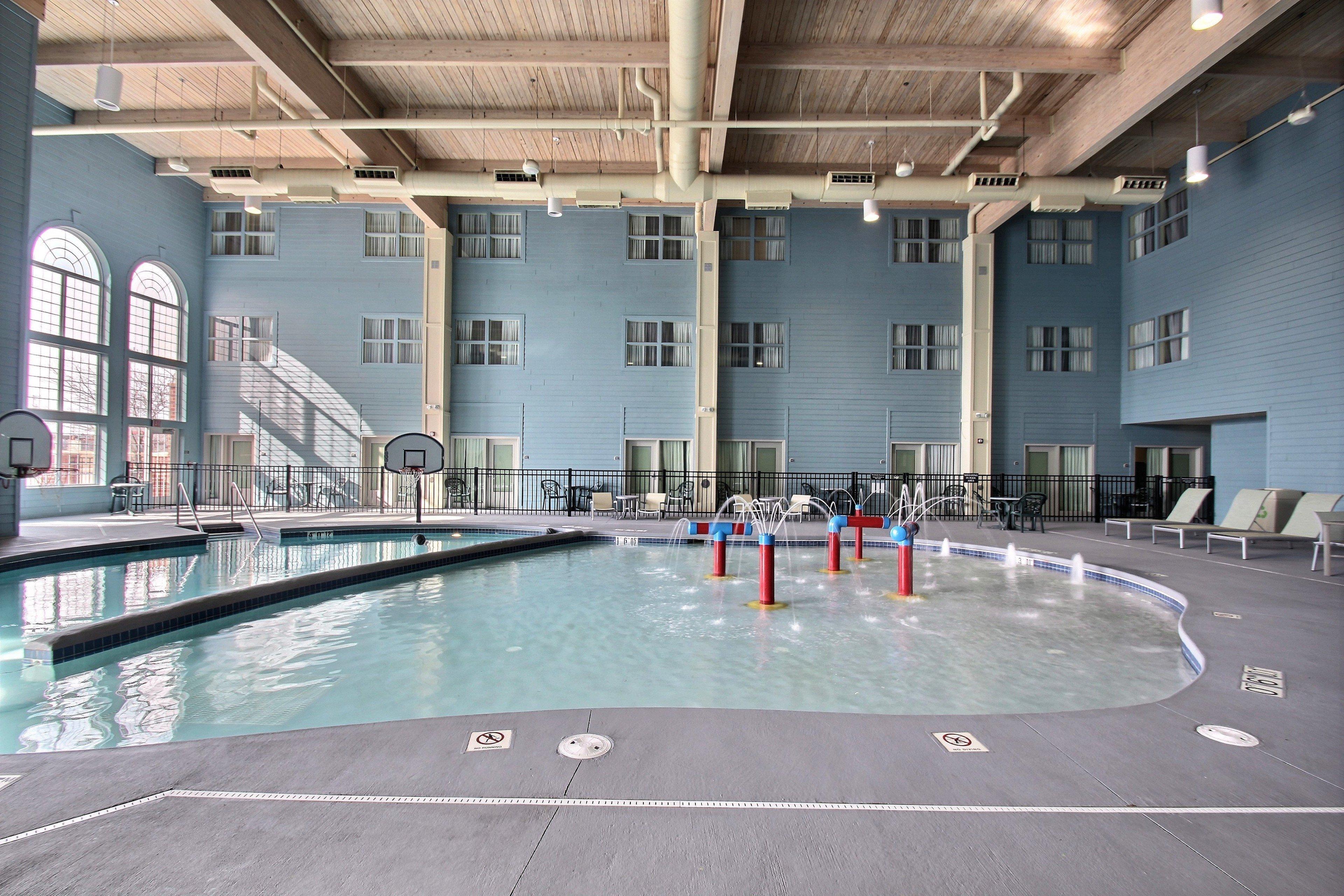 Holiday Inn Express Hotel & Suites Milwaukee Airport By Ihg Exterior foto